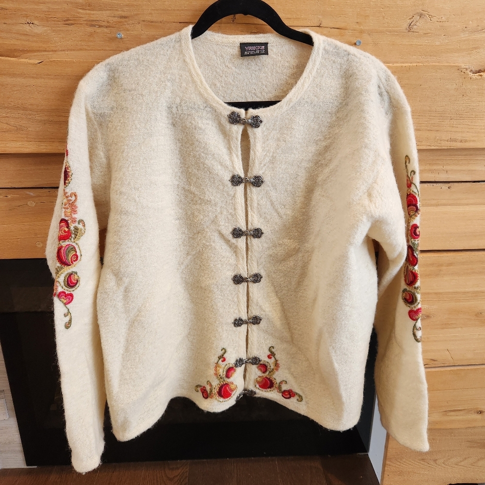 Vrikke Norwegian wool cardigan floral embroidery